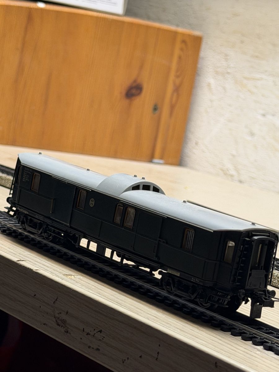 Modellini di ferrovie: Gepäckwagen HO – Usato da Herzogenbuchsee venduto da ioa_zcm6 2
