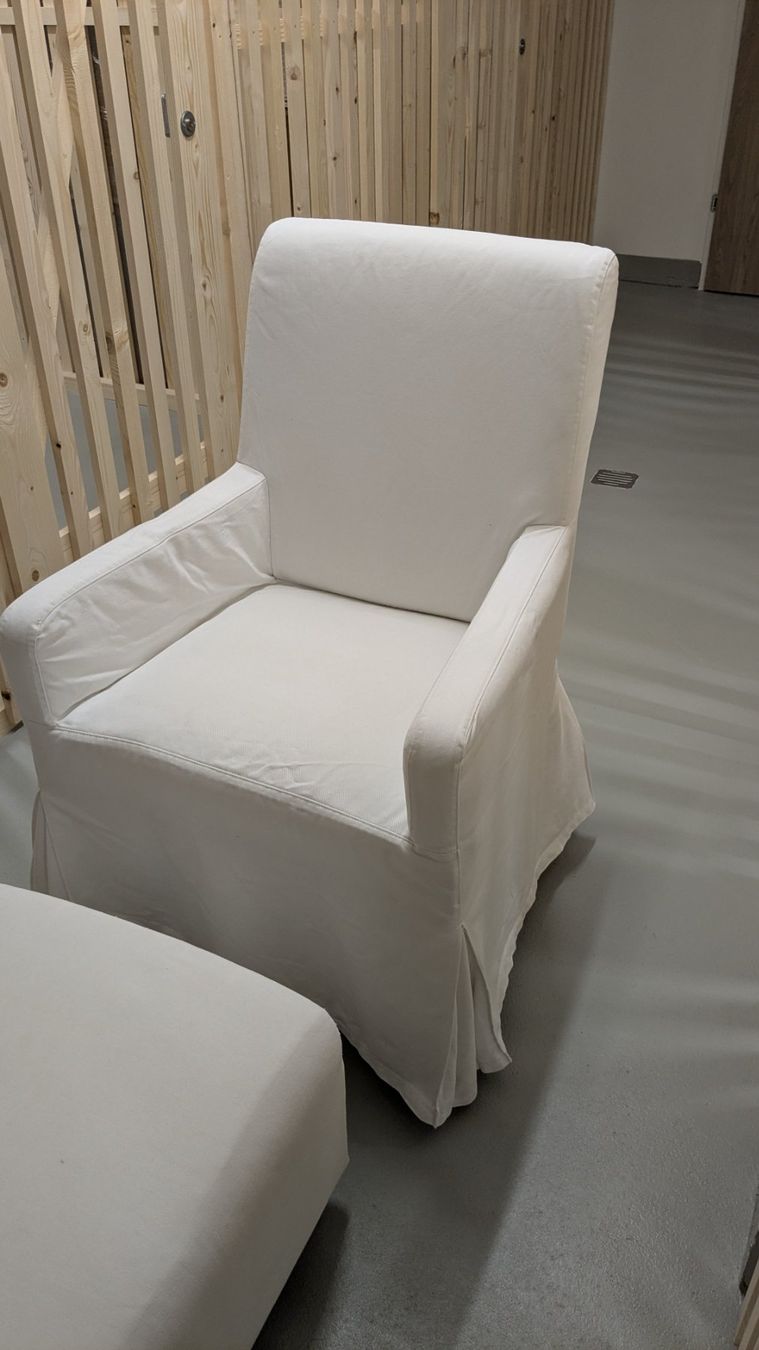 Stühle: Stuhl mit dazu passendem Hocker – Gebraucht aus Oberweningen von Ramre 3