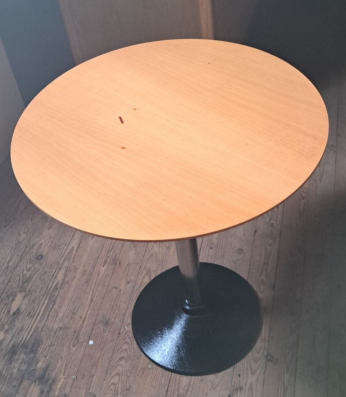 Tavoli: Bistrotisch rund – Usato da Eschlikon TG venduto da ambus75 1