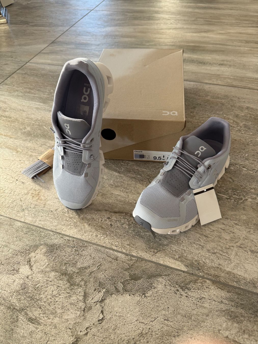 On Scarpe da donna: On Cloud Heather/Fossil Gr.41 neu – Nuovo e nell'imballaggio originale da Sursee venduto da Kaloo01