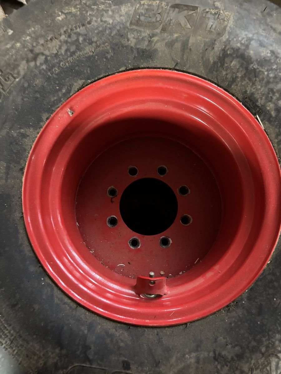 Pneumatici & Ruote complete: Pneu zu IHC – Usato da Bülach venduto da AndiK1046 1