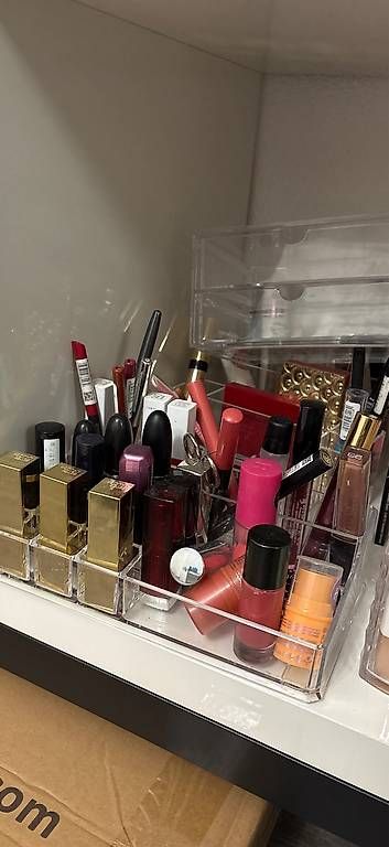 Contenitori & Simili: Make up Aufbewahrung – Usato da Embrach venduto da JenniferBDC 1