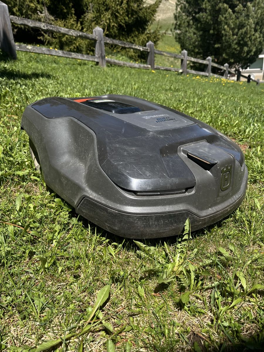 Husqvarna Rasenmäher: Husqvarna Automower 315x – Defekt aus Zuoz von Gs88
