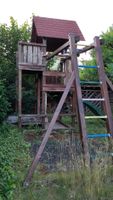 Jungle Gym Spielturm mit Rutsche - baufällig