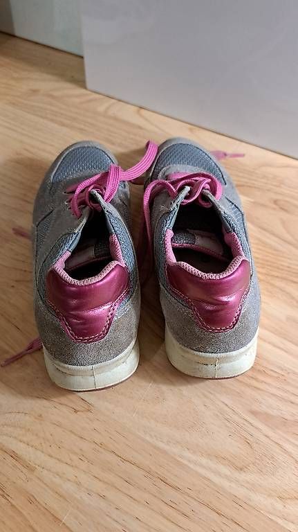 Scarpe per ragazze: Superfit Turnschuhe, Grösse 34 – Usato da Tägerwilen venduto da melaniedu 2