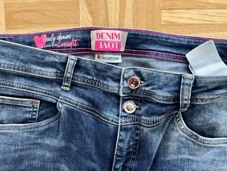 Neue Jeans 32/28 Street One