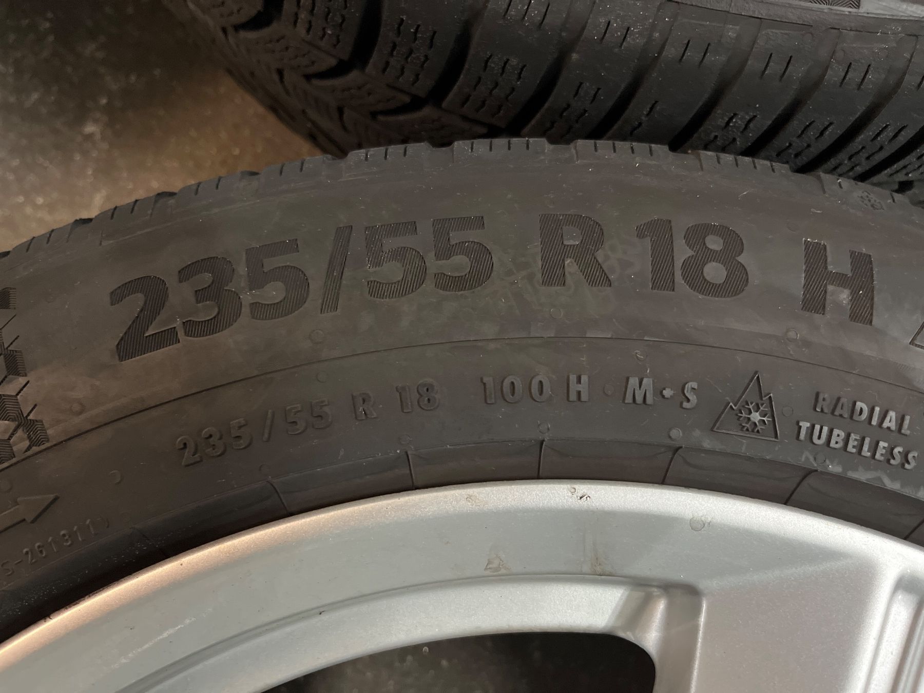 Audi Pneus & Kompletträder: 18 Zoll Winterräder – Gebraucht aus Langenthal von garagegautschiag 2