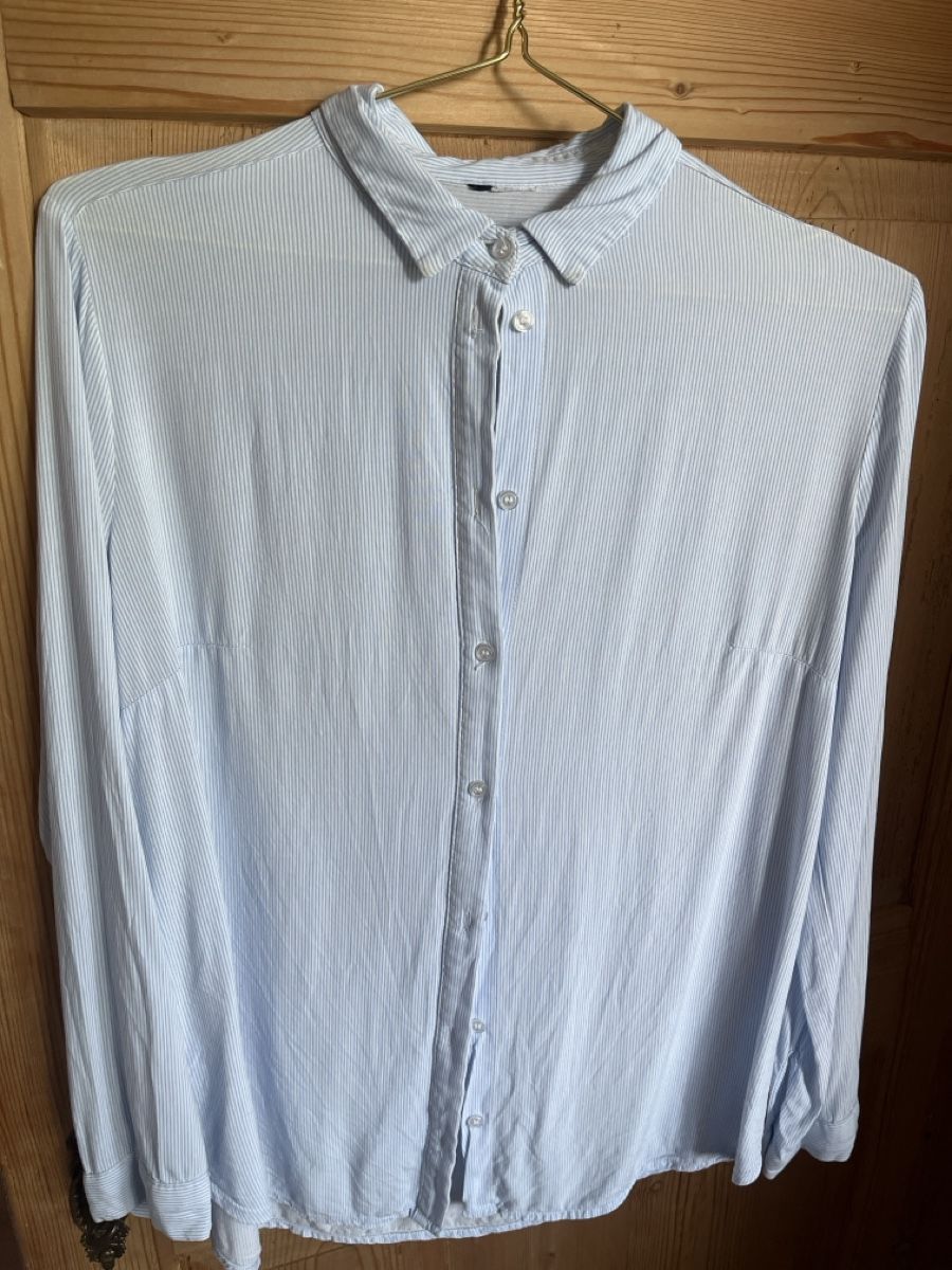 H&M Chemisiers: Baumwoll Bluse – D'occasion à Wil SG par aiy_fnm9