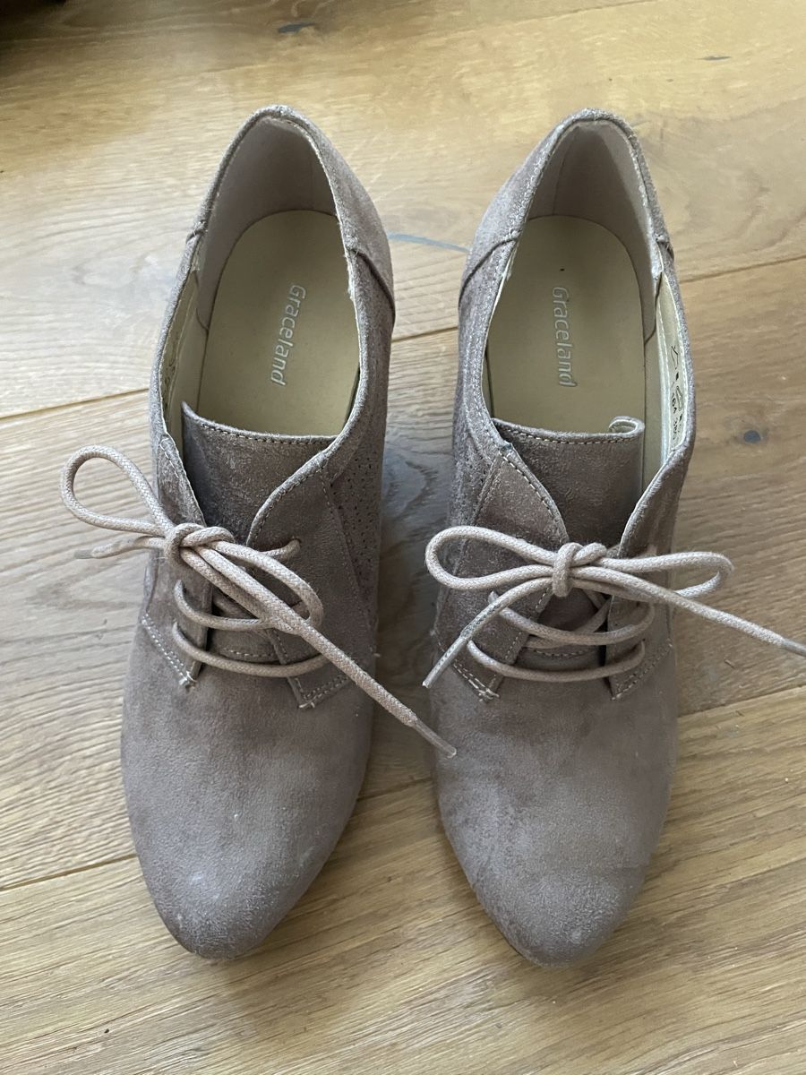 Chaussures femmes: Pumps – D'occasion à Aarwangen par erd_ngx8 1