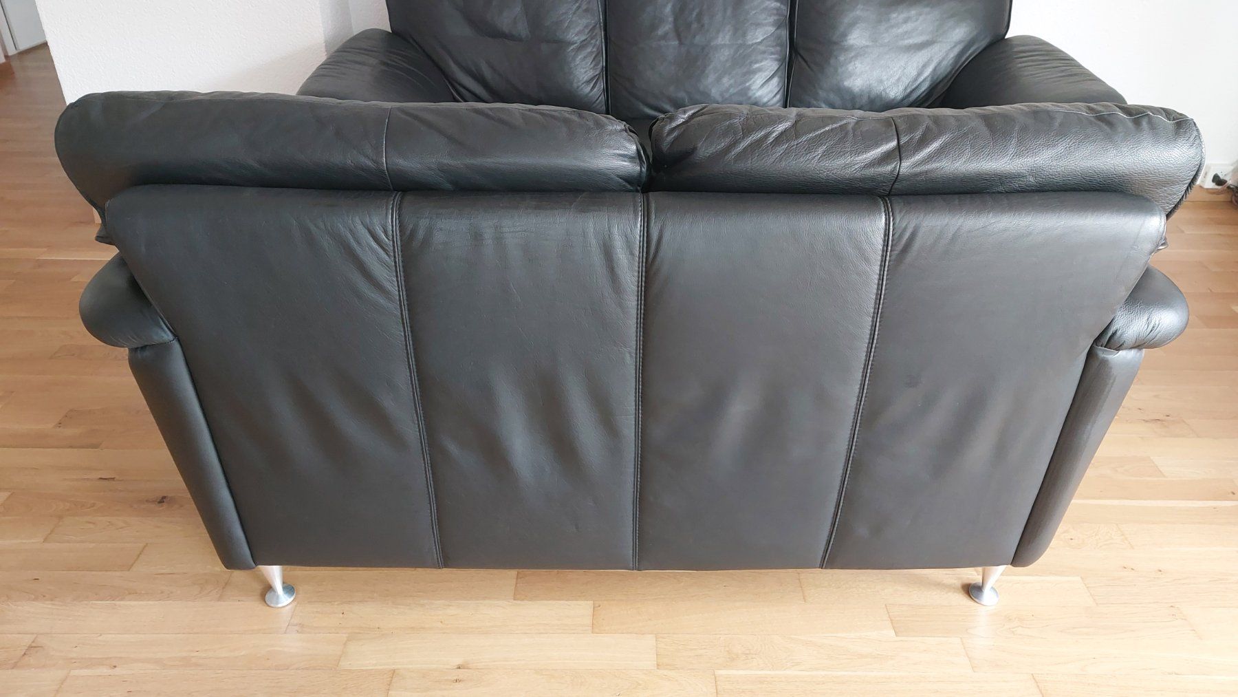 Divani: 2 Echtleder Sofas – Usato da Spiez venduto da Martebar 4