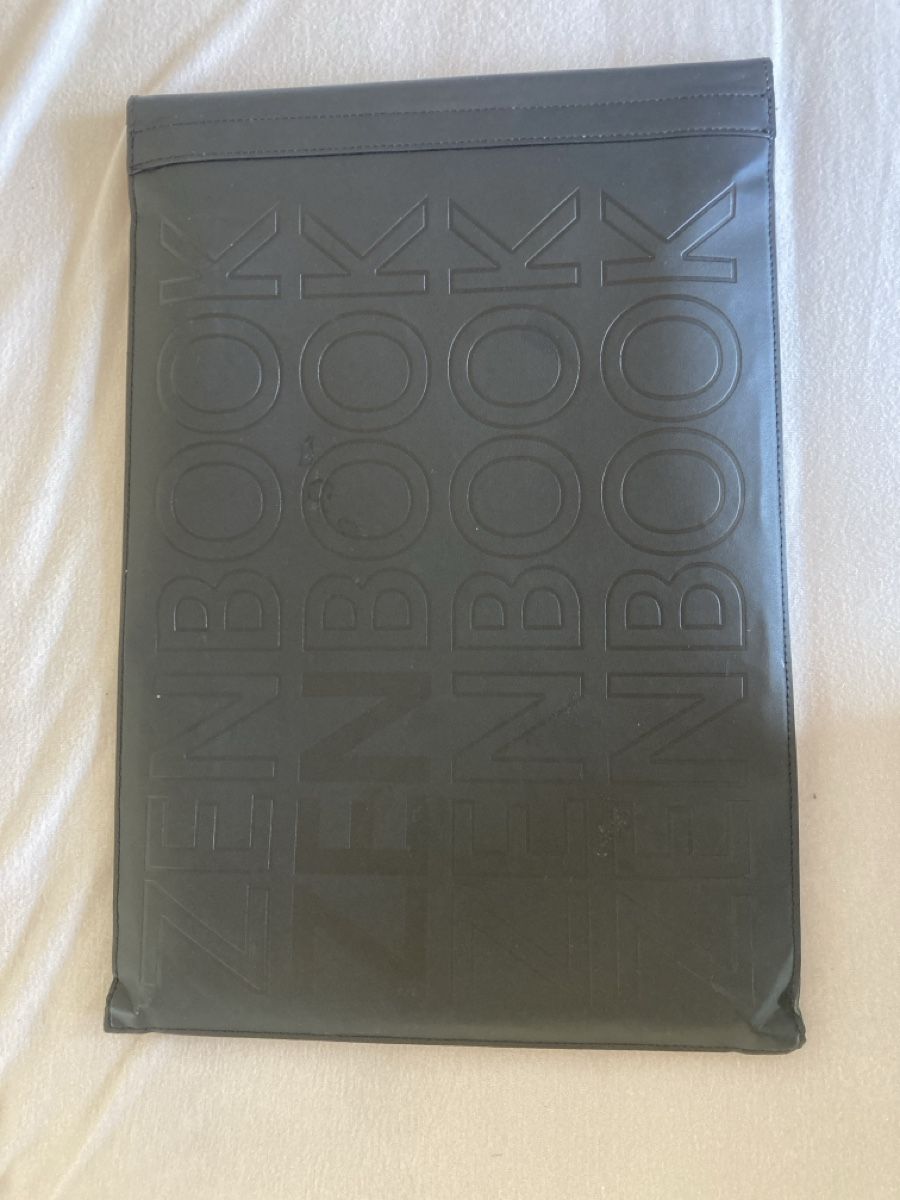 Asus Coques & Sacs: Asus ZenBook Hülle – D'occasion à Ruswil par Kim_gn2d 1