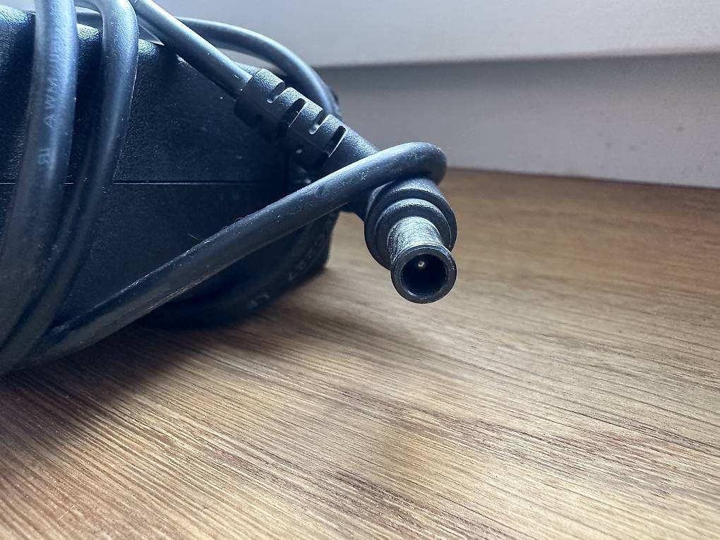 Televisori: Sony Bildschirm 32 Zoll – Usato da Zürich venduto da Pablo_C 4