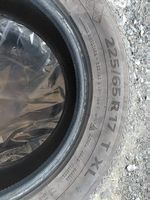 Lot 4 pneus hiver Continental VikingContact 7 en 225/65 R17