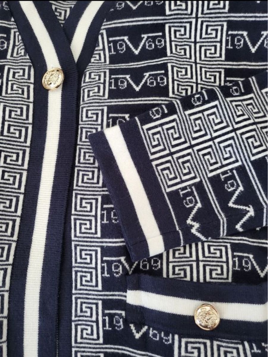 Versace Pullover & Sweatshirts: Cardigan, Italia by Versace – Neu (gemäss Beschreibung) aus Bern von nui_6vmk 2