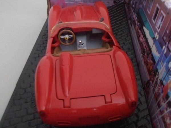 Ferrari Modellini d'auto: Ferrari 250 Testarossa 1958 , Hot W. 1:18 – Nuovo e nell'imballaggio originale da Goldach venduto da Feivel9 3