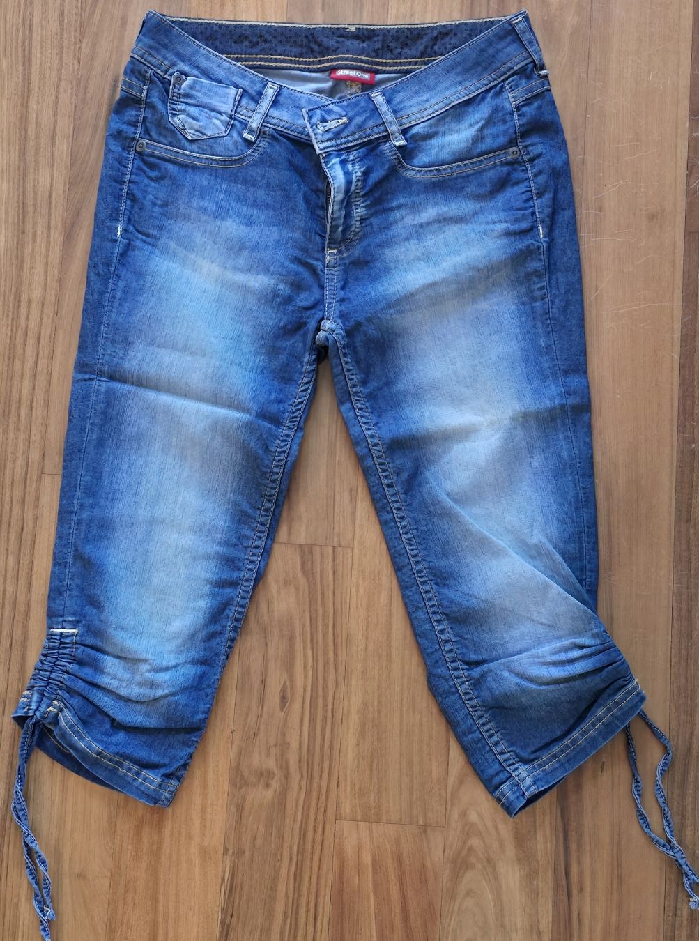 Kleiderpakete: Set Shirtbluse & Jeanshose  – Neu (gemäss Beschreibung) aus Widnau von Schurlibua 2