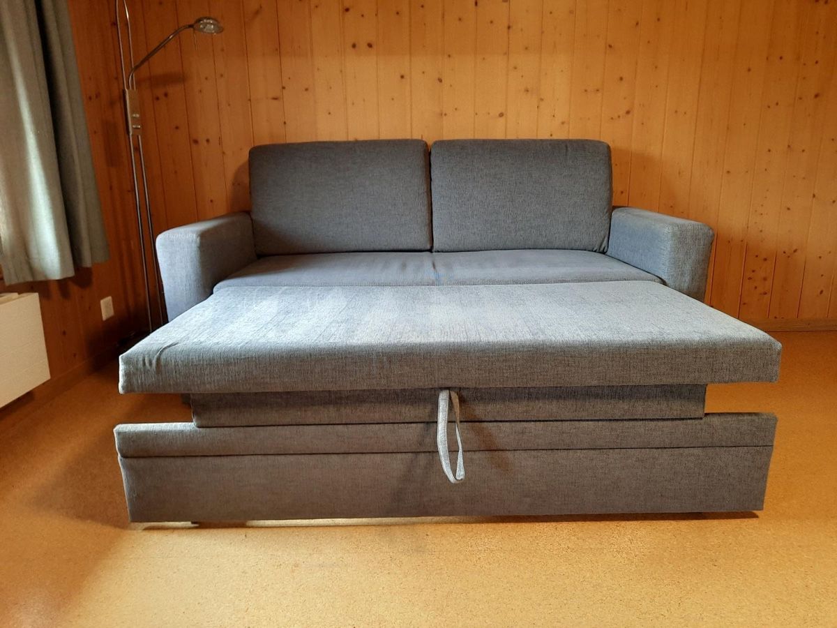 Sofas: Gemütliches Schlafsofa grau  – Gebraucht aus Schlosswil von mae_krx8 3