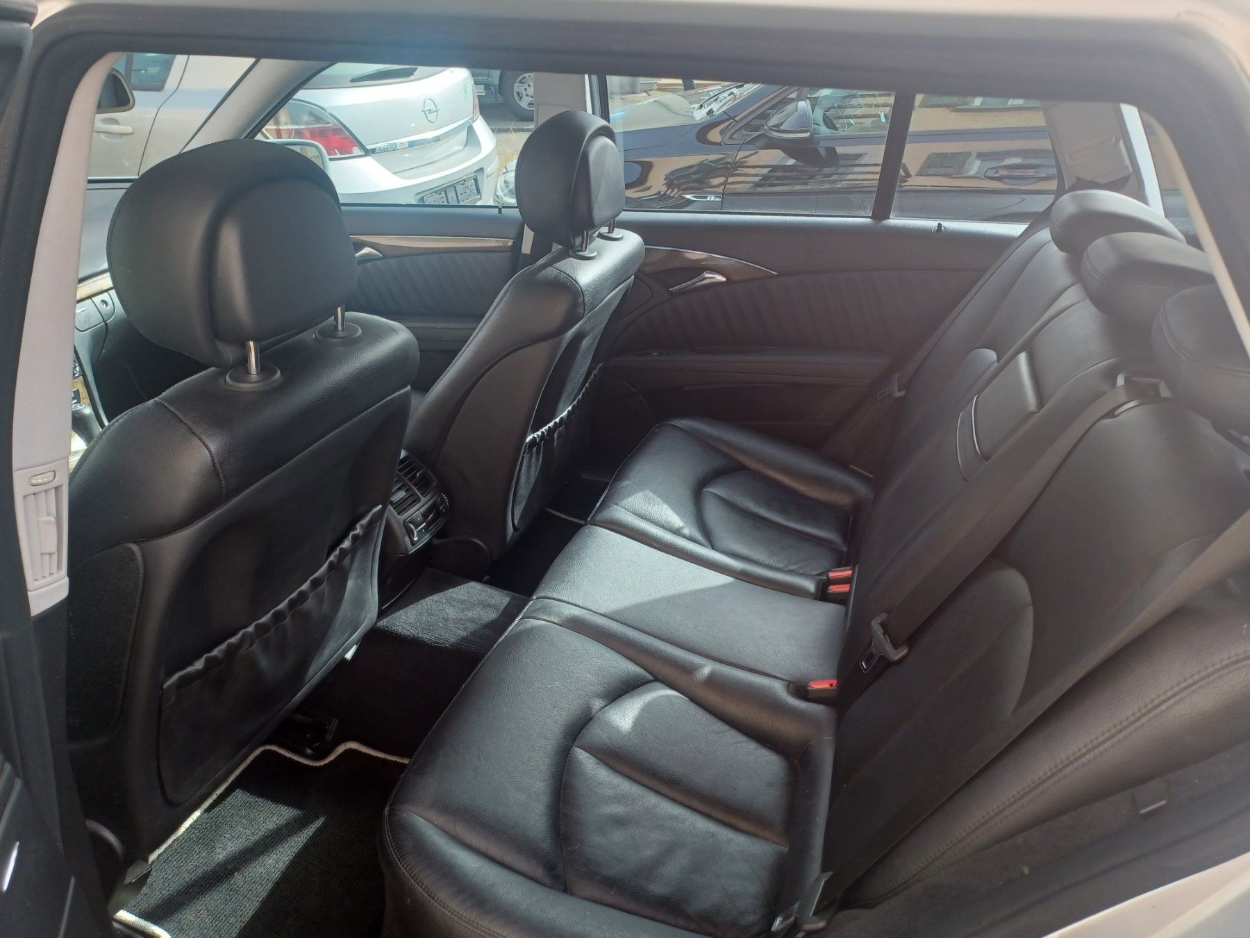 Mercedes-Benz Automobili: Mercedes-Benz E320 CDI T 4-m – Usato da Alterswil FR venduto da sie_9nrr 1