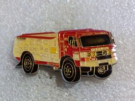 Ansteckpin 162: Feuerwehr LKW