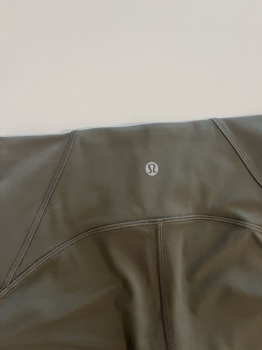 Lululemon Leggings: Lululemon Align Shorts, Gr. US6/EU36 – D'occasion à Zürich par vintage_for_you 2