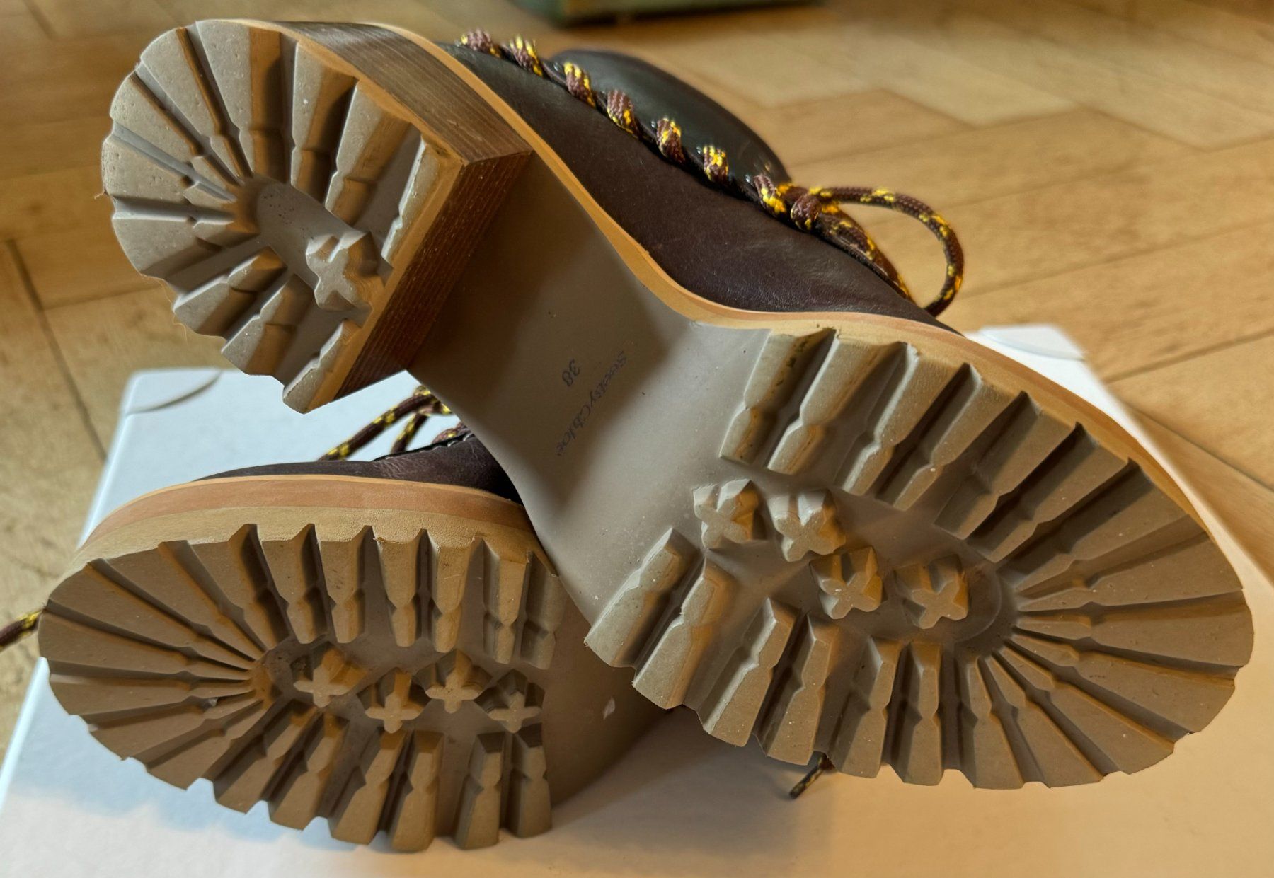 Chloé Damenschuhe: See By Chloe Brown Boots, size 38 – Gebraucht aus Zürich von kasiaf 2
