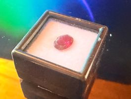Natürlicher Pyrop Granat,  1,81ct, facettiert. Unehandelt.