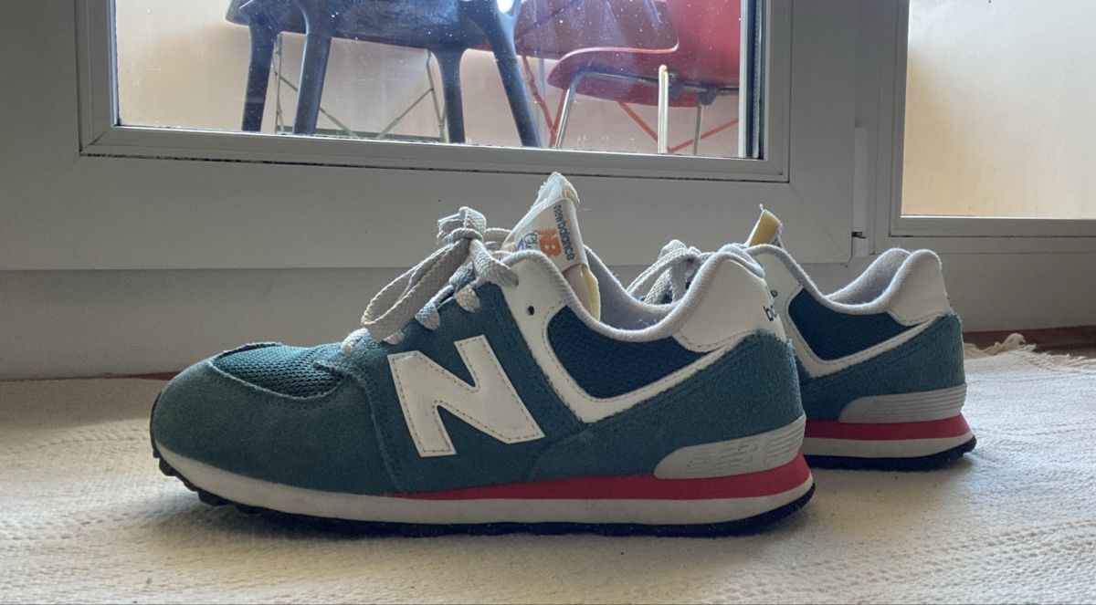 New Balance Chaussures hommes: New Balance 574 – Neuf (Voir description) à Moutier par Happyvidedressing 1