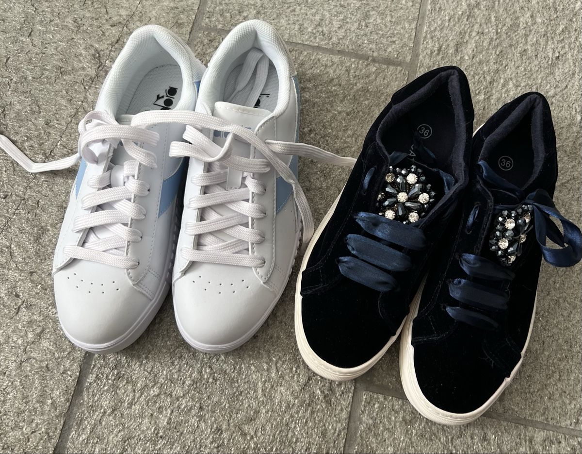 Scarpe da donna: 2 Paar Damen Sneaker Gr. 36 – Usato da chur venduto da Ika11