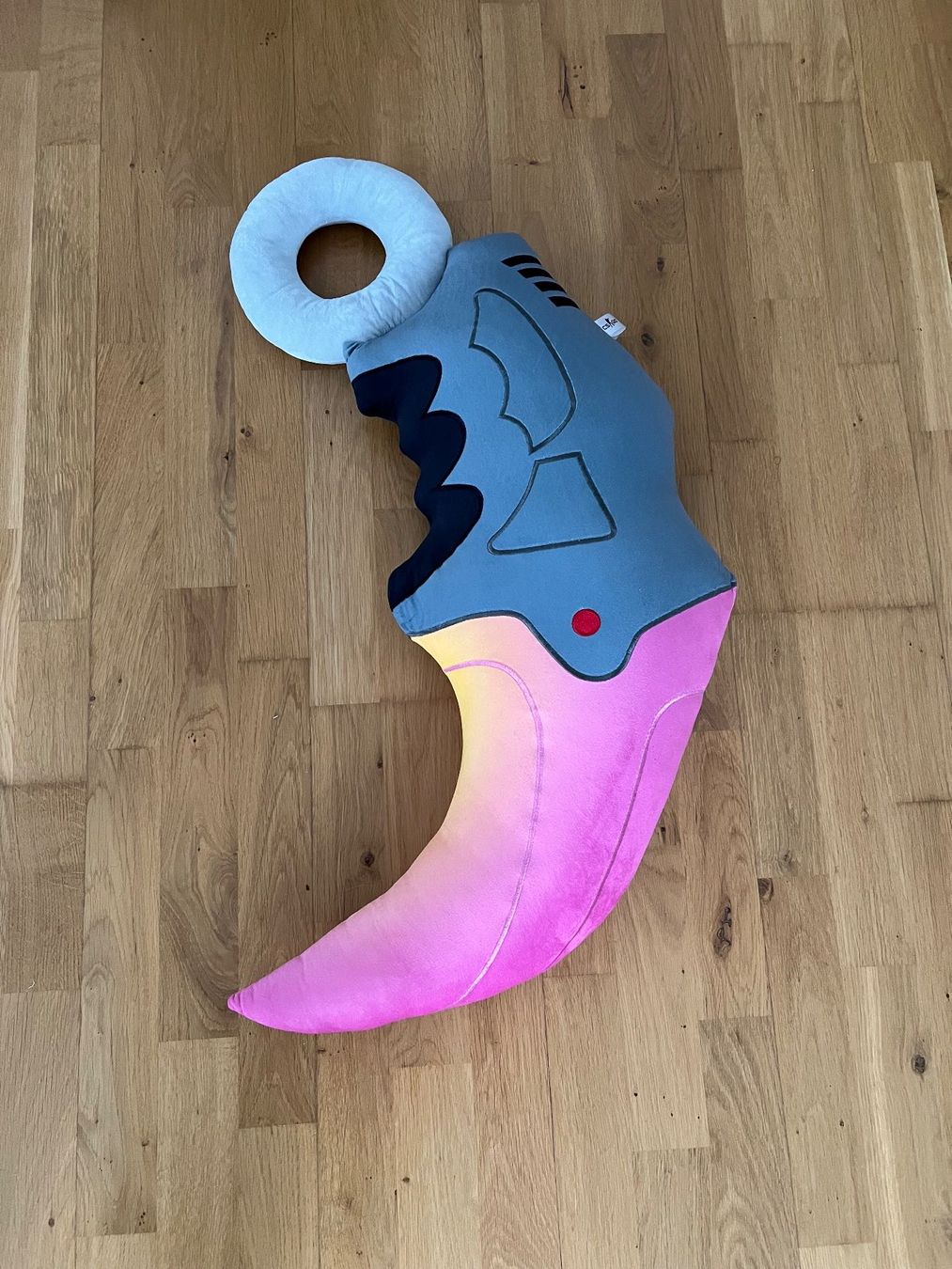 Cuscini: Karambit Kuschelkissen CS2 / CS:GO – Nuovo (secondo la descrizione) da Stäfa venduto da PatrickOO7