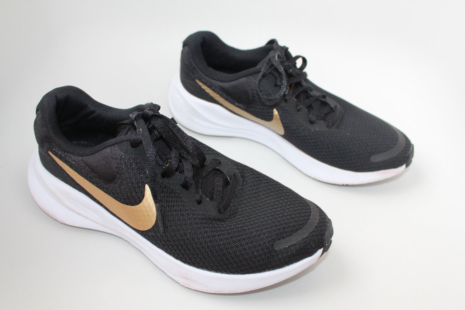 Nike Scarpe da donna: Baskettes Nike t. 37.5 – Usato da Peseux venduto da Gilloss 2