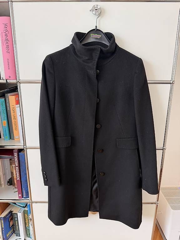 Cappotti: Schwarzer Max Mara Mantel (Gr. 38) – Usato da Kilchberg ZH venduto da ChristineVF 2
