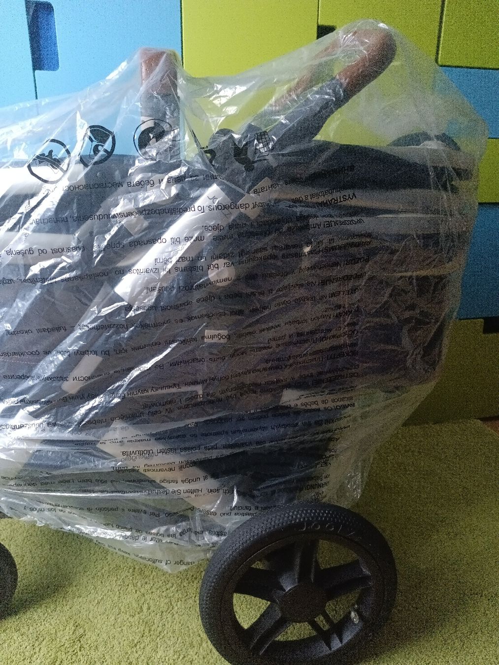 Joolz Poussette: Kinderwagen Joolz mit Zubehör  – D'occasion à Grenchen par evg_fg7z