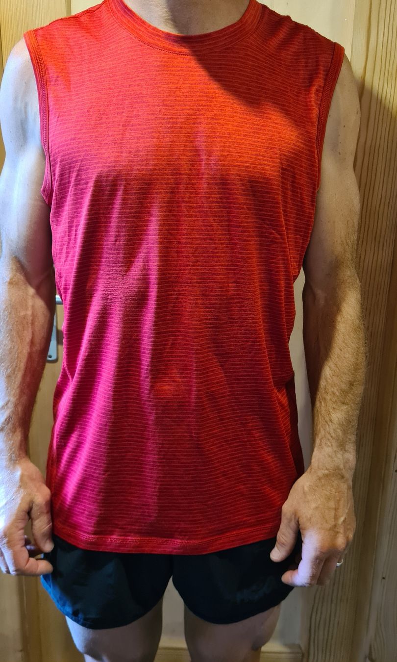 T-shirt: débardeur trail Prana taille M – Usato da Corbeyrier venduto da hel_t5mq