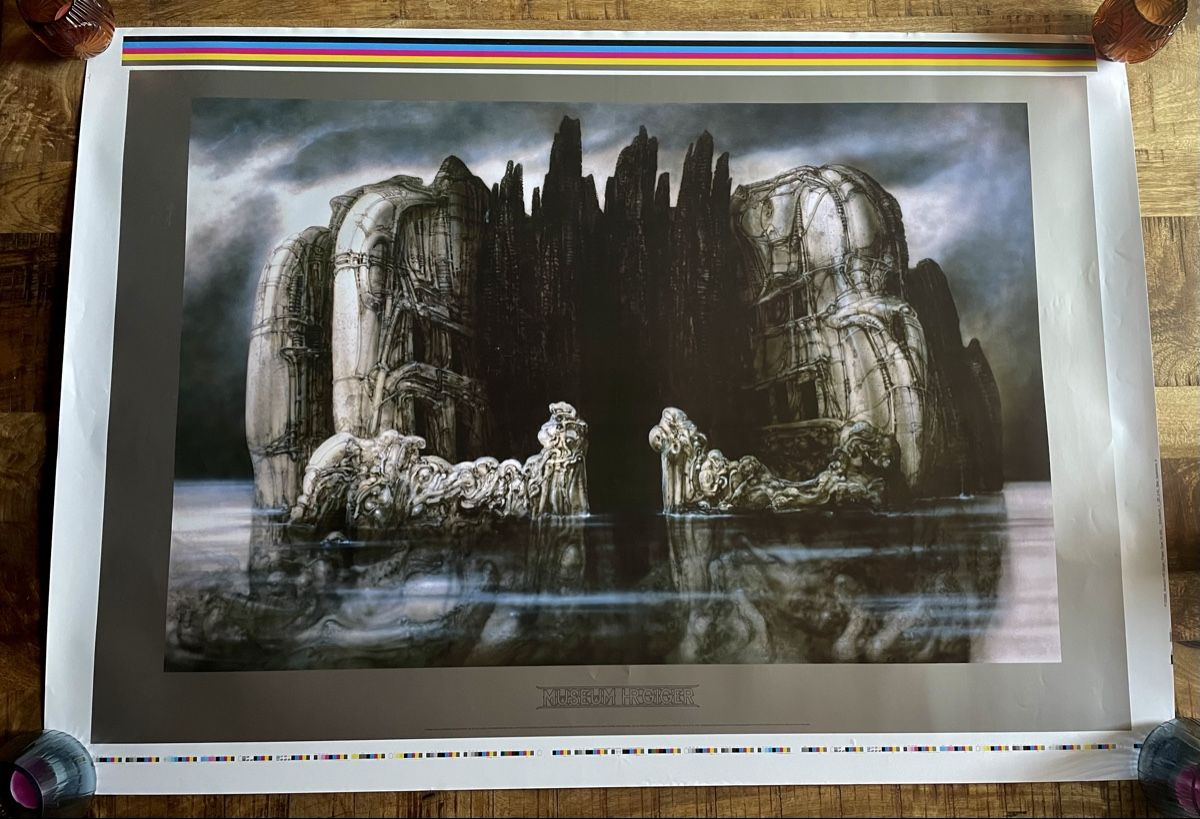 Foto & Immagini: HR GIGER Museum Druckbogen 70x100cm – Usato da Chur venduto da Hechtl2