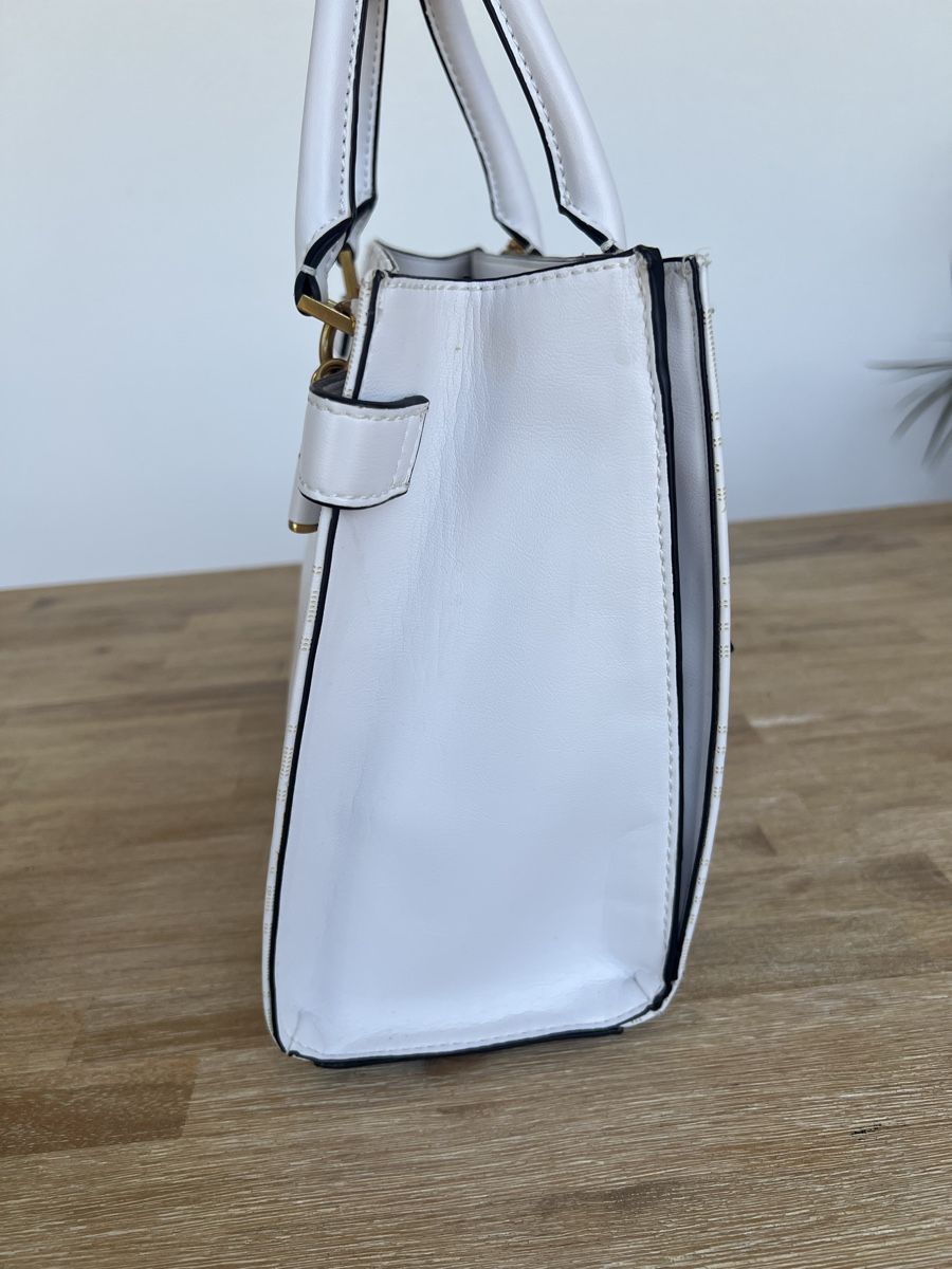 Guess Borse da donna: Guess Weisse Tasche – Usato da Dübendorf venduto da kat_yx9r 6