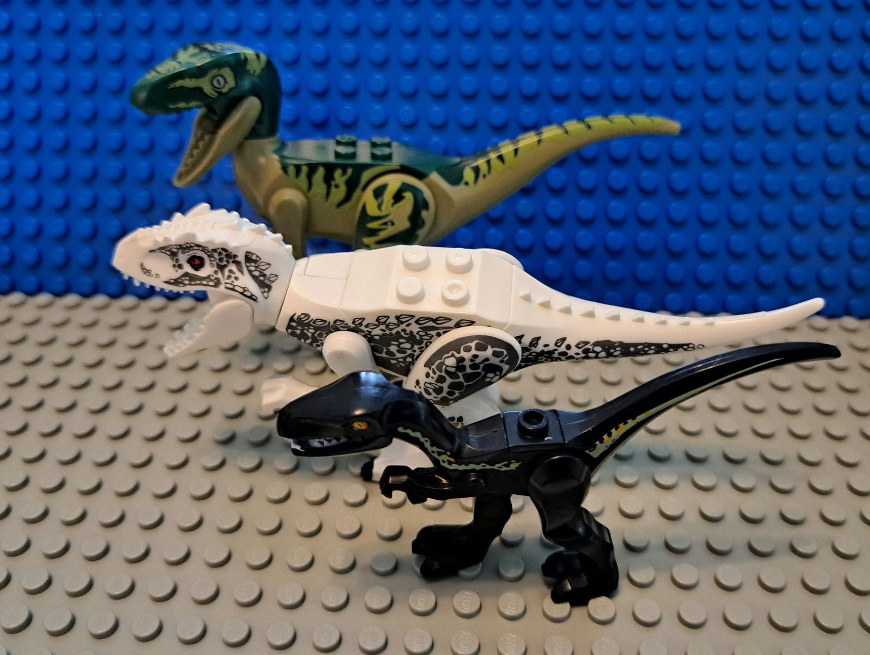 Figuren: 3x Figuren Dinosaurier Jurassic World – Gebraucht aus Igis von magneto_hg