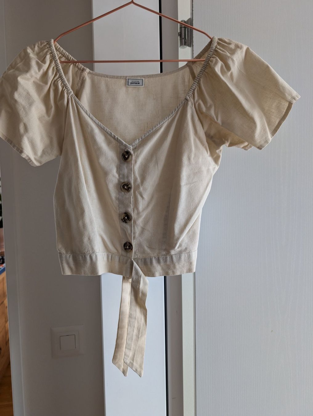Camicette: Off-Shoulder Top mit Knöpfen, Grösse 36/S/Leinen – Nuovo (secondo la descrizione) da Zug venduto da vik_8fdf 1