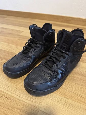 Nike 