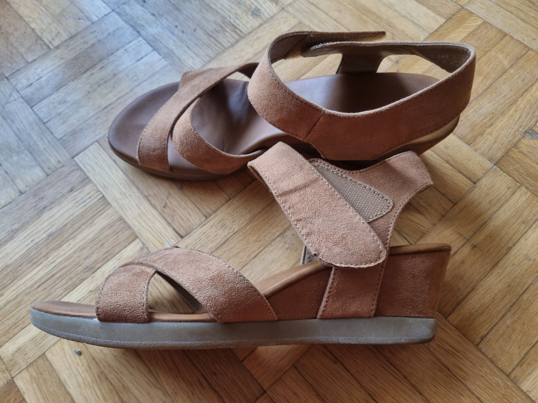 Graceland Chaussures femmes: Sandales compensées – D'occasion à Onex par oph_hnr9 2