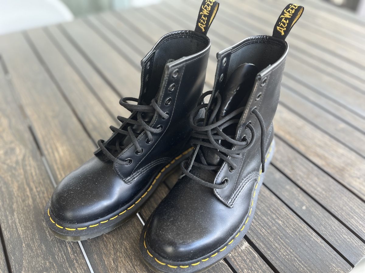 Dr. Martens Scarpe da uomo: Stiefel Dr. Martens – Usato da Amriswil venduto da Calvin_1969