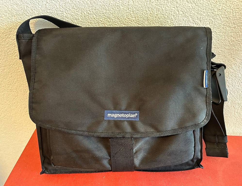 Taschen: Moderatorentasche MESSENGER magnetoplan – Gebraucht aus Winterthur von ens_n2vr