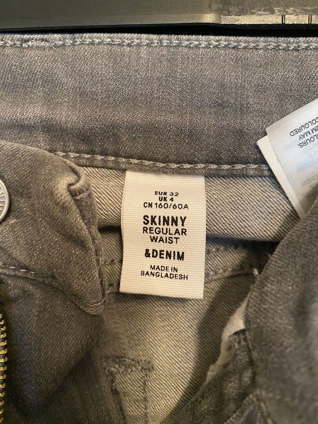 H&M Jeans: New HM skinny jeans – Nuovo (secondo la descrizione) da Zürich venduto da Yuece 1