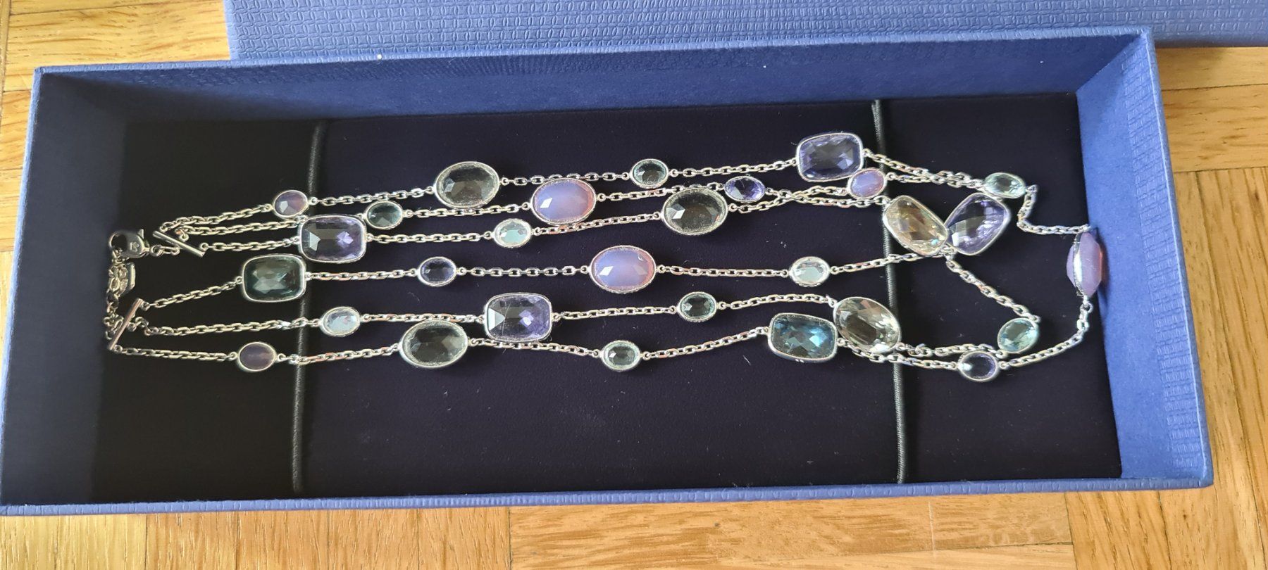 Swarovski Catenine: Swarovski Collier silbern mit farbigen Steinen – Usato da Richterswil venduto da Ivypearl 1
