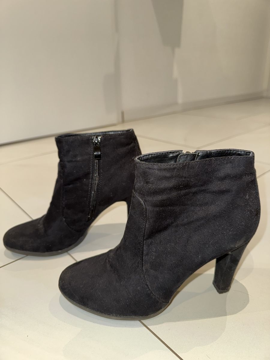 Graceland Scarpe da donna: Bottine à talons – Usato da Boécourt venduto da kat_hj5y 1
