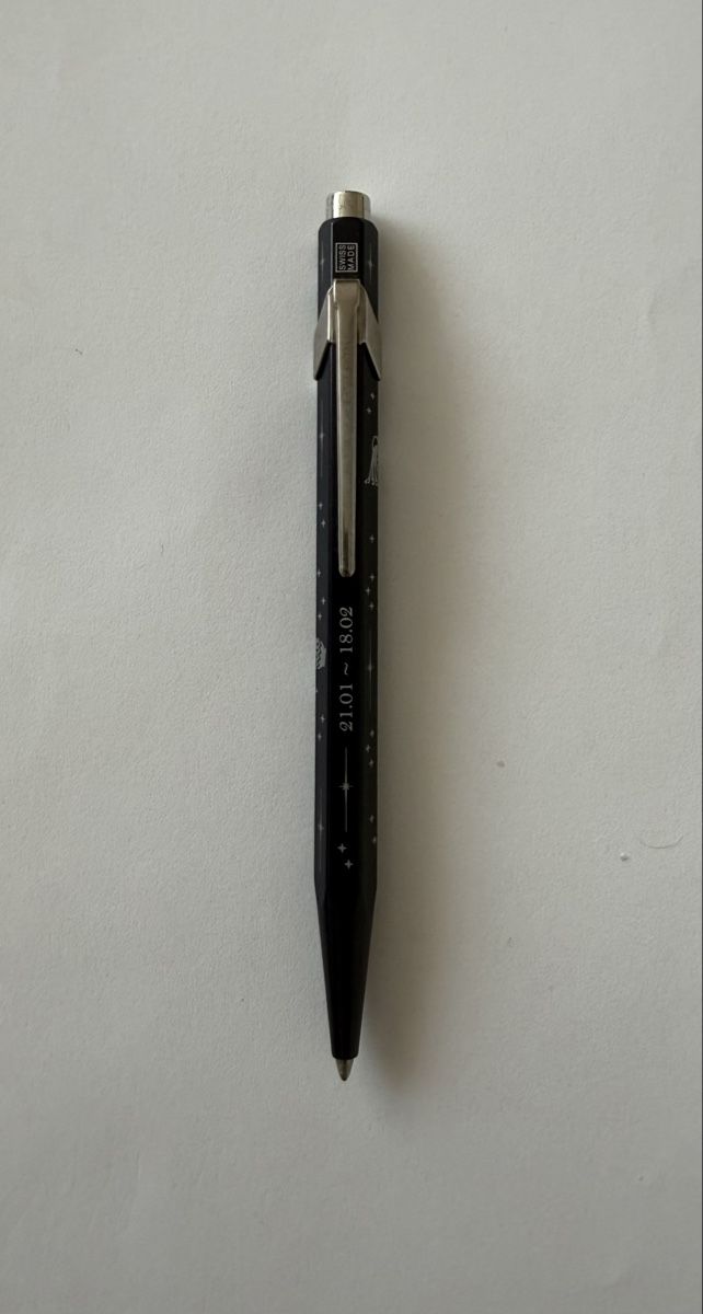 Caran D'Ache Stifte & Marker: Caran d’ache 849 Black Code Kugelschreiber mit Box – Gebraucht aus Oetwil an der Limmat von TOP15 1