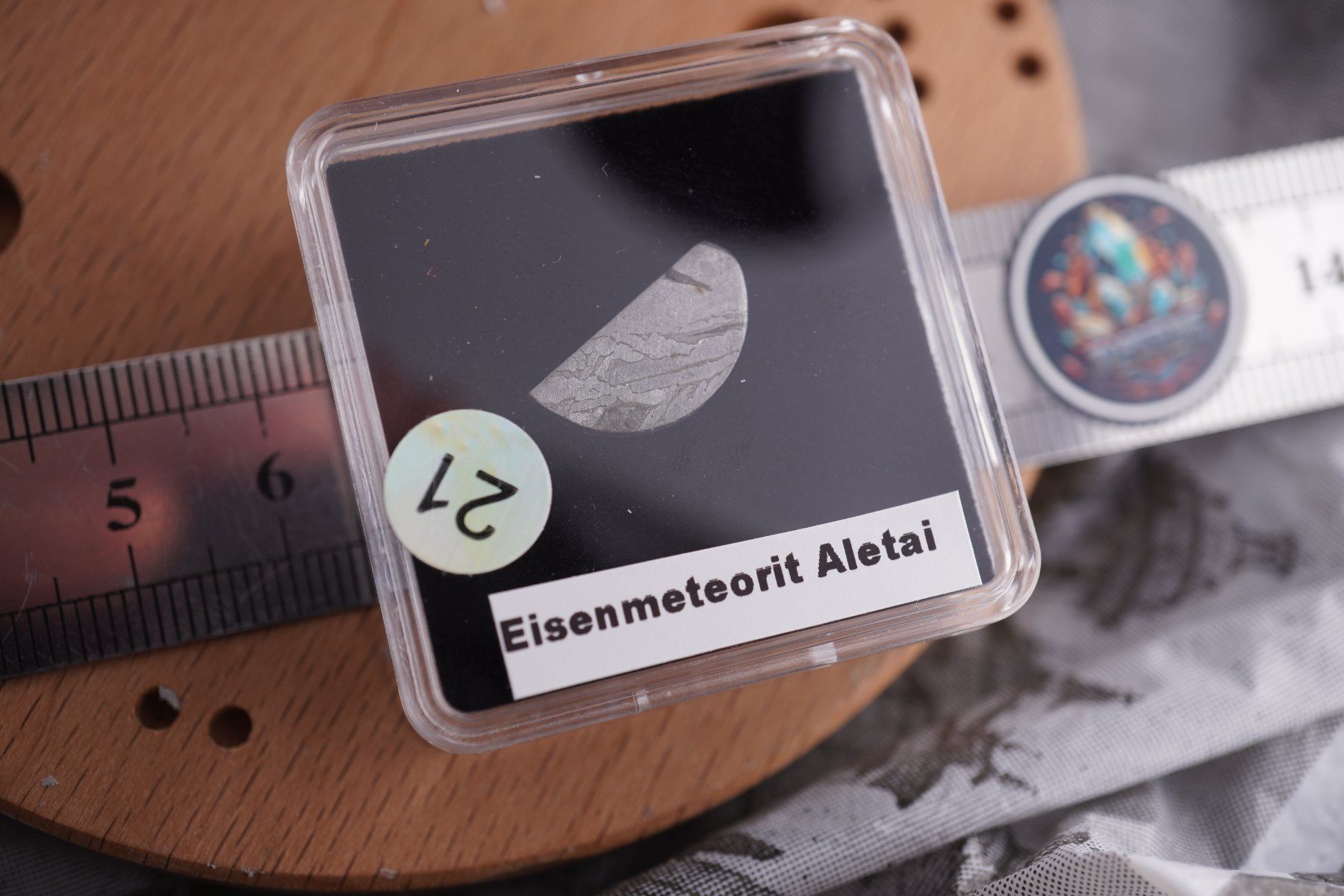 Minerali & Pietre curative: Eisenmeteorit Scheibe   Aletai    Ab 1.- – Nuovo e nell'imballaggio originale da Eschenbach SG venduto da topstone 1