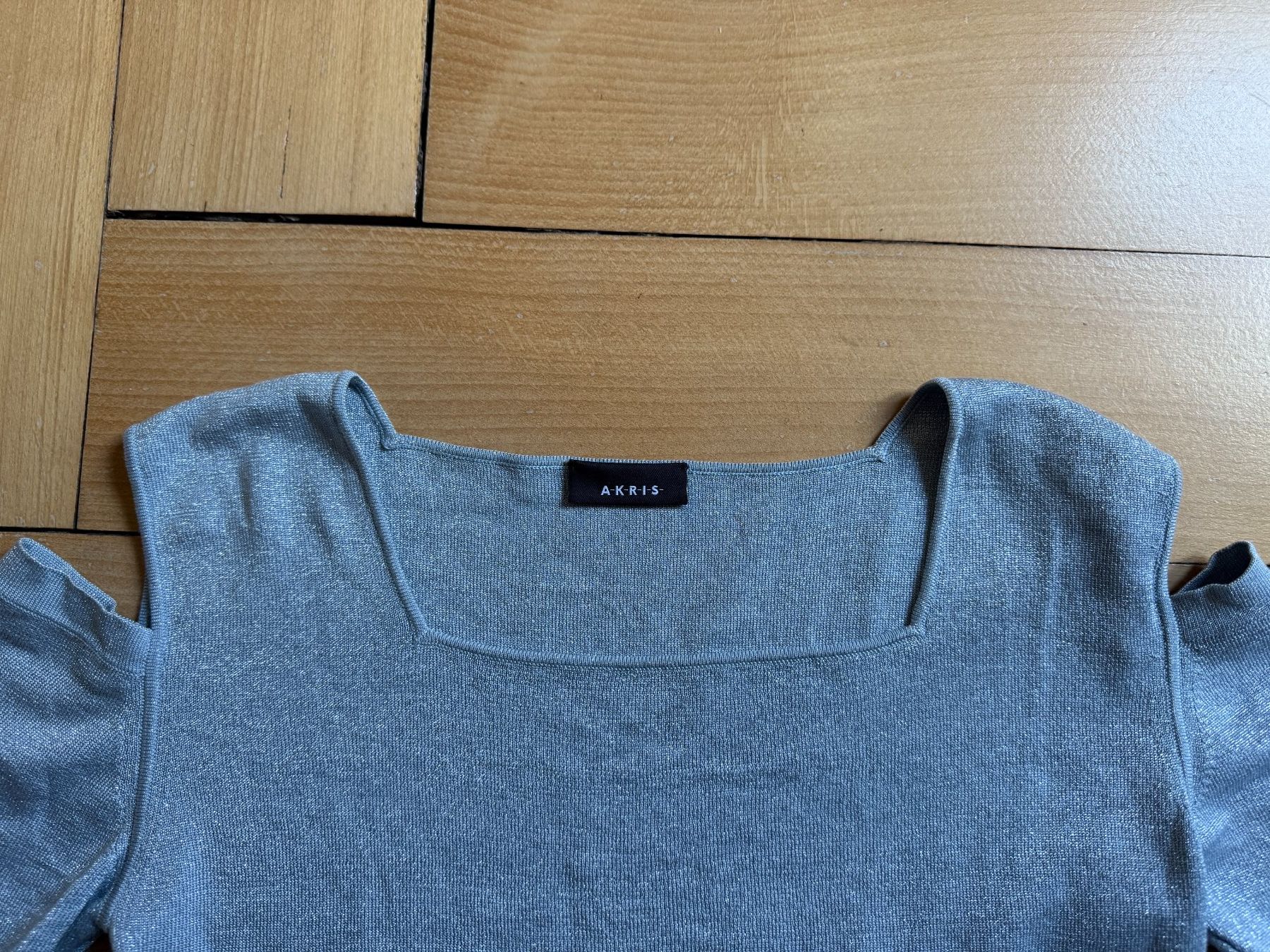 Akris T-shirt: AKRIS - Seide Oberteil hellblau glitzernd 34 – Usato da Zürich venduto da Diazaio 3