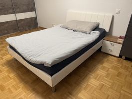 Bett 140cm mit Rost und ggf. Matratze