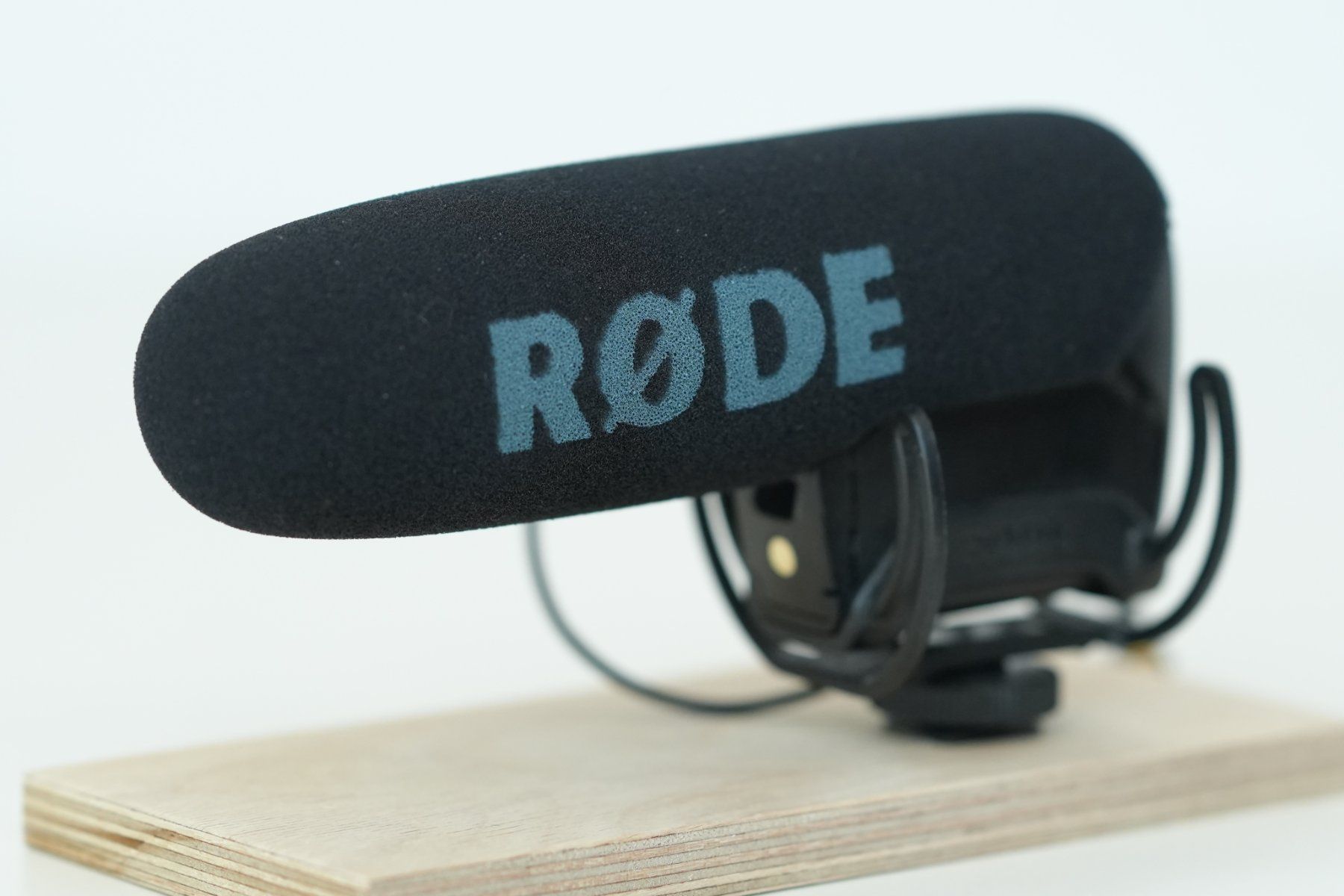 Røde Mikrofone: Gratisversand! RØDE VideoMic Pro Mikrofon – Gebraucht aus Nunningen von Deathstars