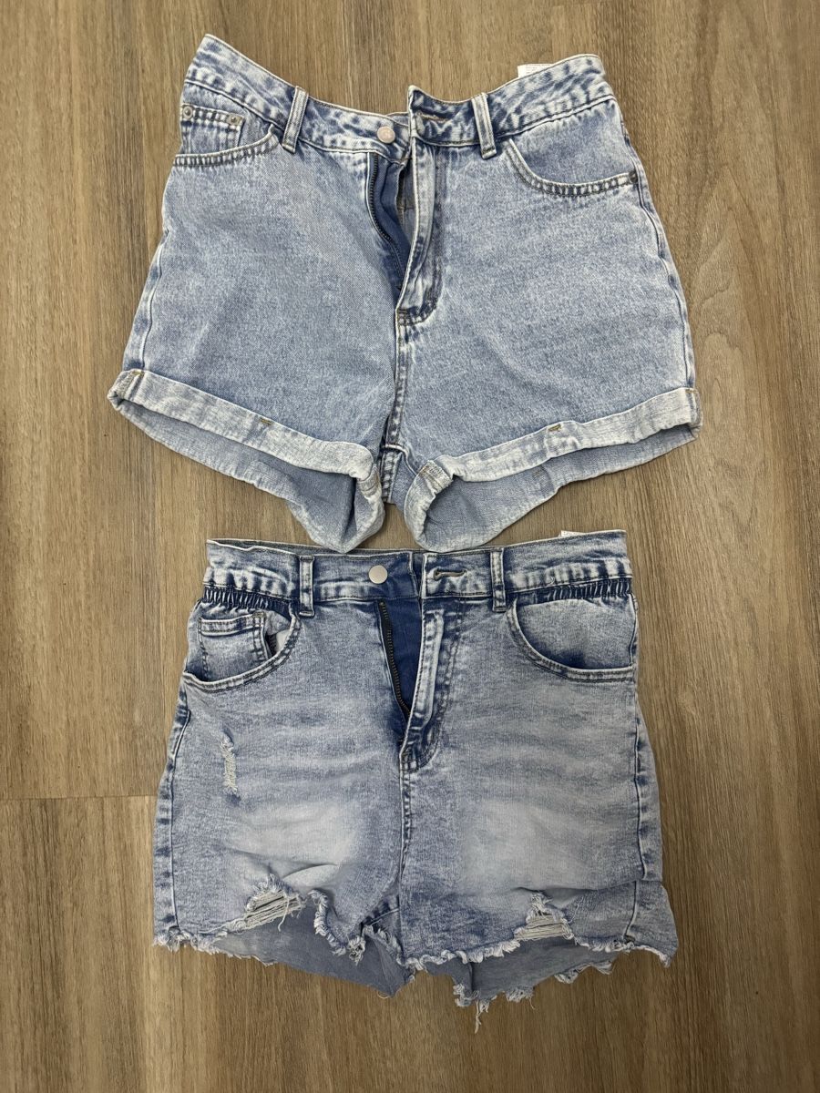 Jeans: Jeans shorts – Nuovo (secondo la descrizione) da Sierre venduto da jen_w8vt
